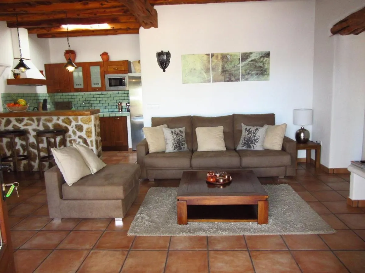 Belvilla By Oyo Casa Jacuzzi Sant Joan De Labritja 0*,  İspanya
