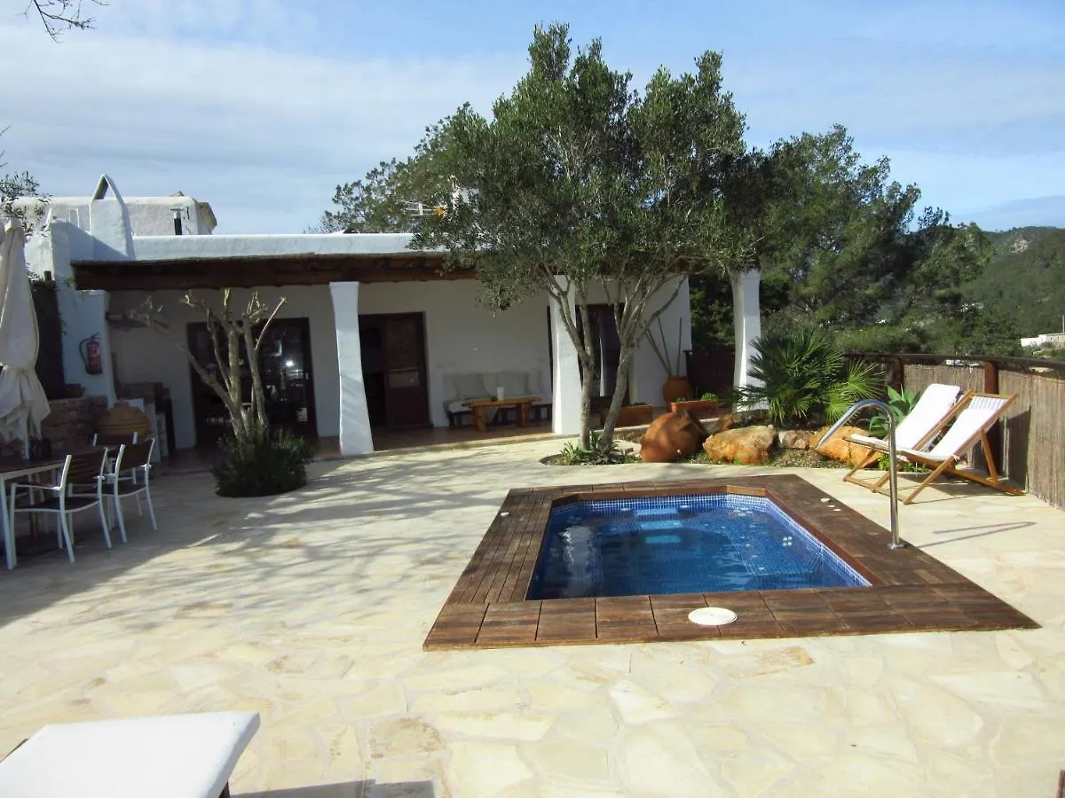 Belvilla By Oyo Casa Jacuzzi Sant Joan De Labritja