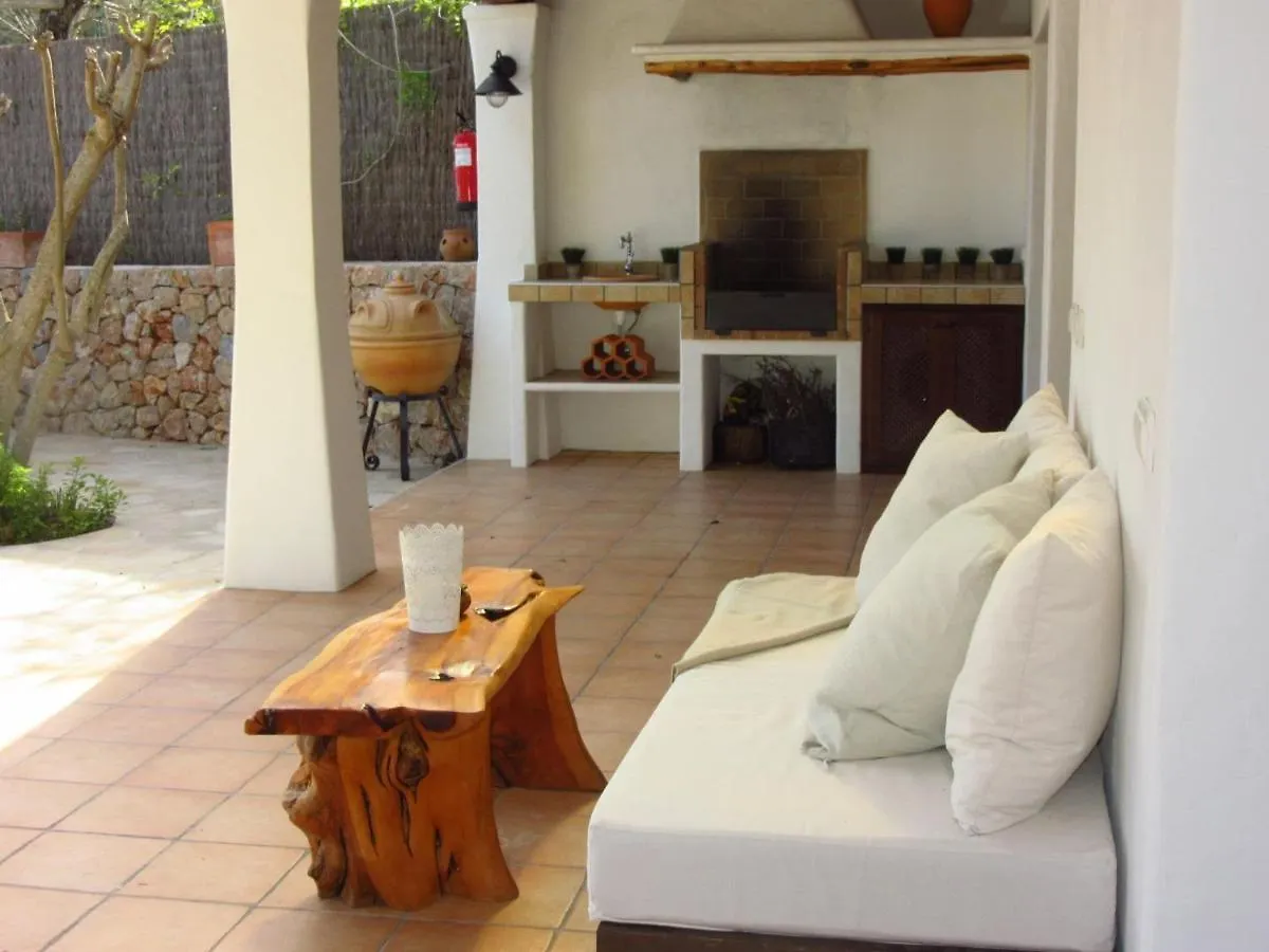 Belvilla By Oyo Casa Jacuzzi Sant Joan De Labritja